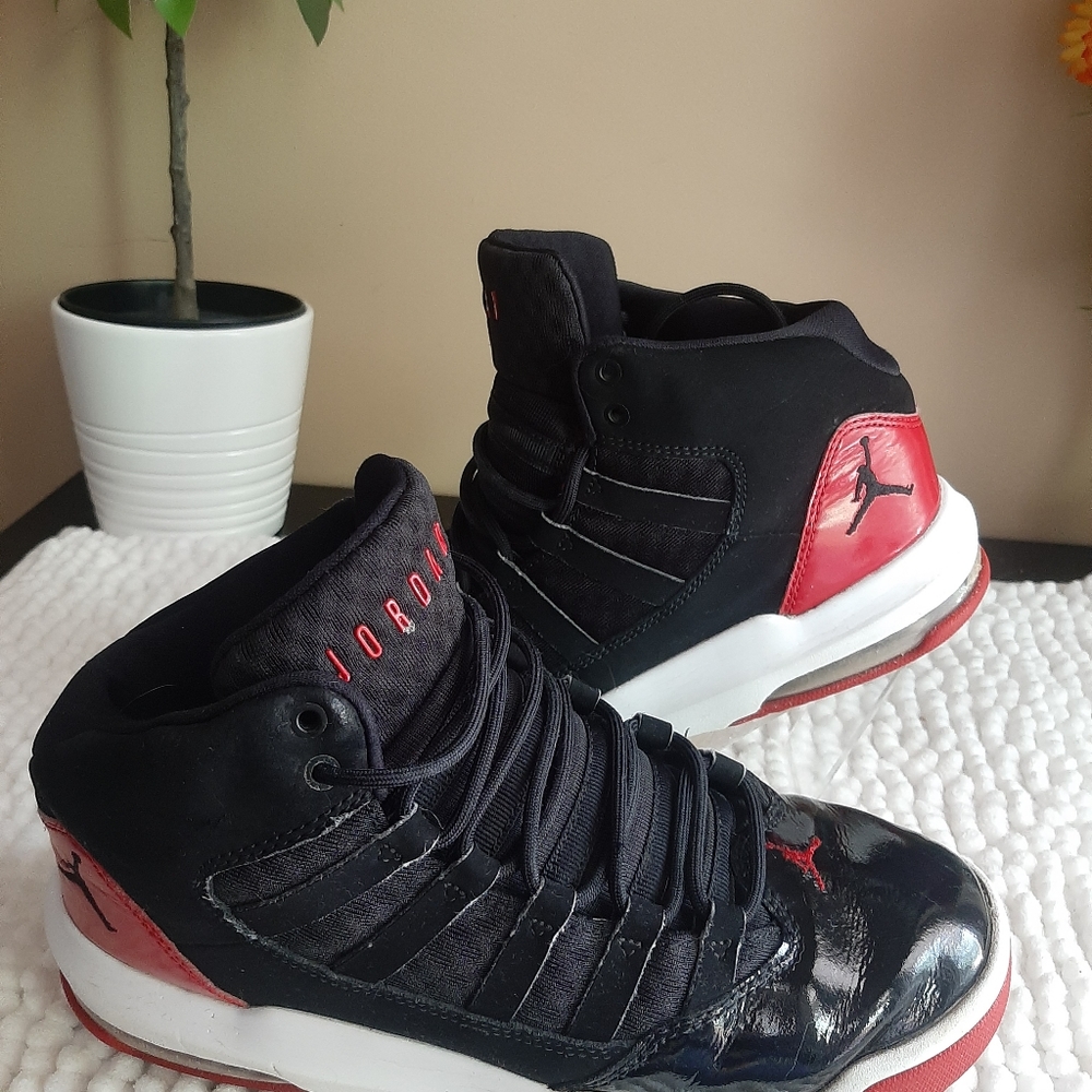 Jordan - Picture 3 of 13